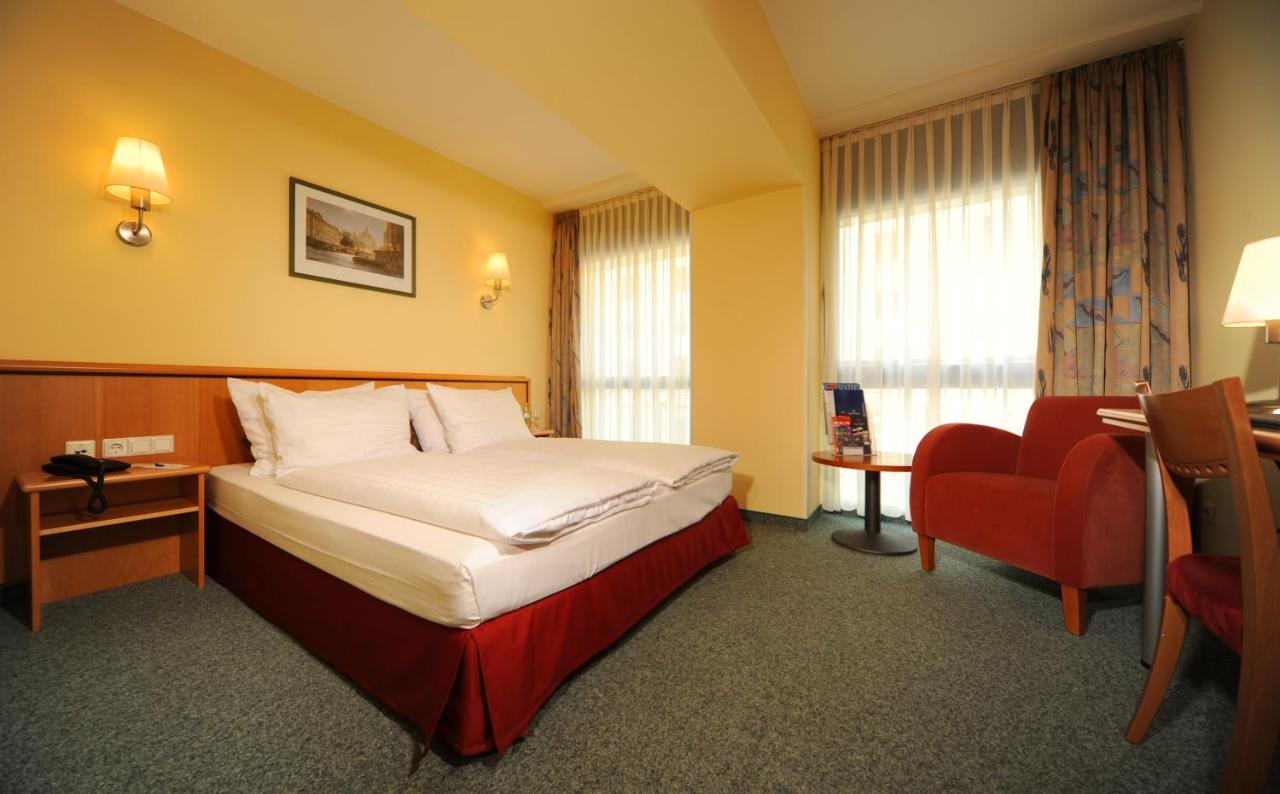 City Hotel Am Gendarmenmarkt Berlin Room photo